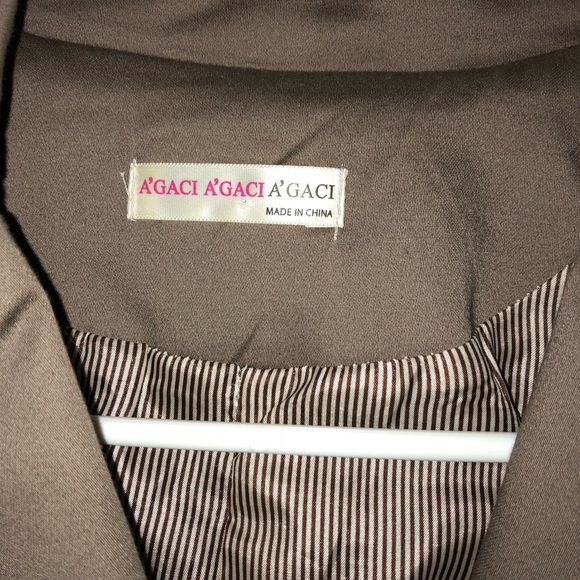 Tan jacket with pin stripe sleeves - Picture 1 of 2